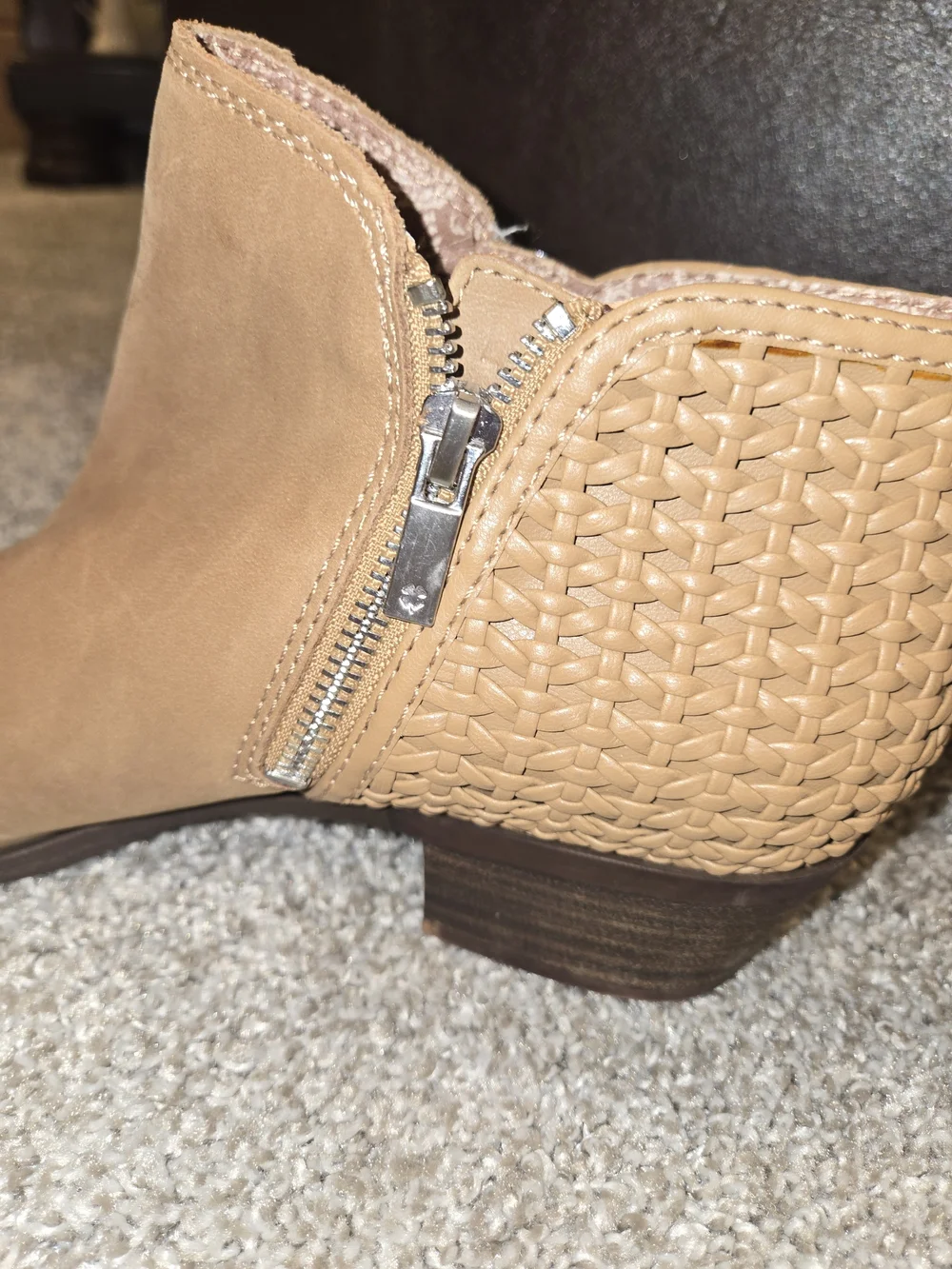 Lucky Brand Basel Tan Leather Ankle Bootie Side Zip US 10M Boho Minimalist